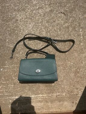 Dark Green Top-Handle Crossbody Bag with Turn-Lock Closure